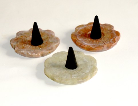 Blüte Räucherkegelhalter aus Speckstein - D5cm